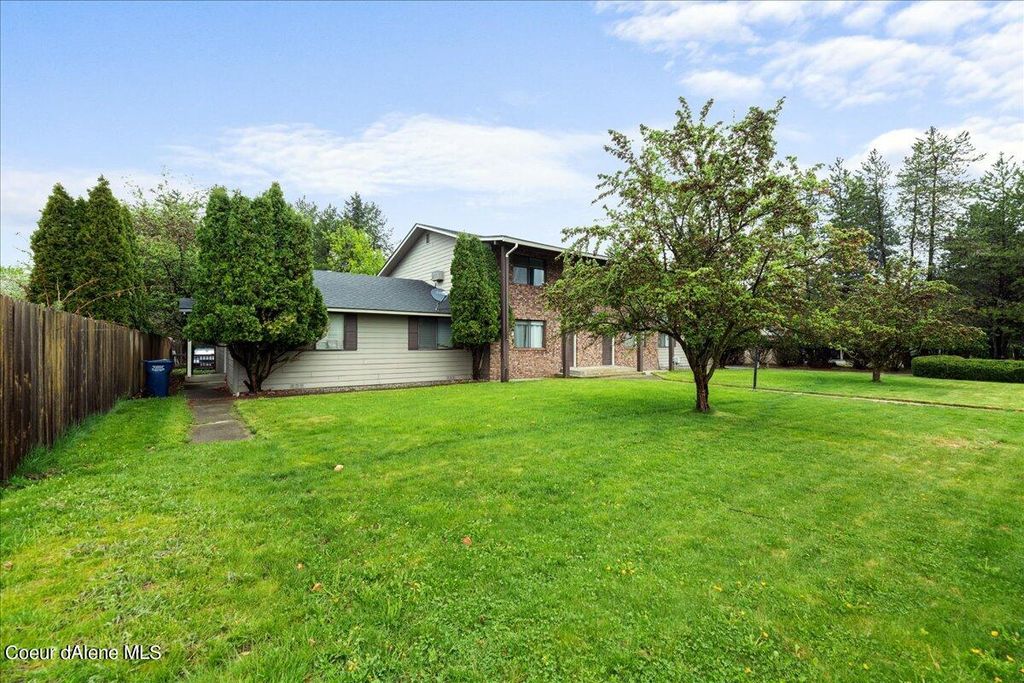 Photo of 1311 E Lunceford LN, Coeur dAlene, ID 83815 (MLS # 23-10160)