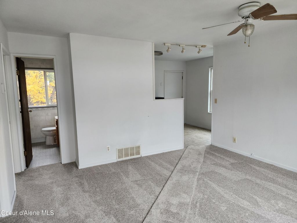 Photo of 405 Brown Ave, Kellogg, ID 83837 (MLS # 25-10632)