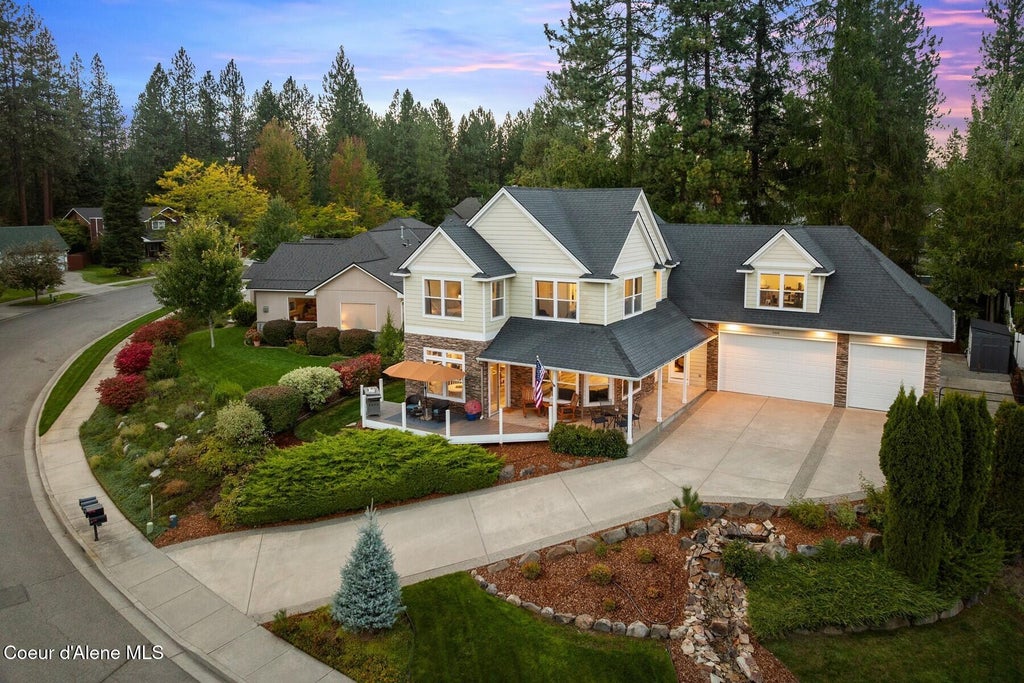 Photo of 5326 Shoreline DR, Post Falls, ID 83854 (MLS # 26-9473)