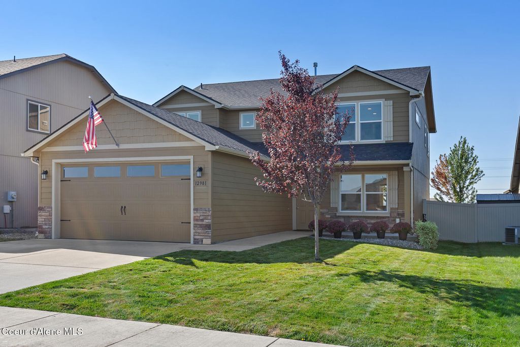 Photo of 12981 GONDOLA St, Rathdrum, ID 83858 (MLS # 25-9835)