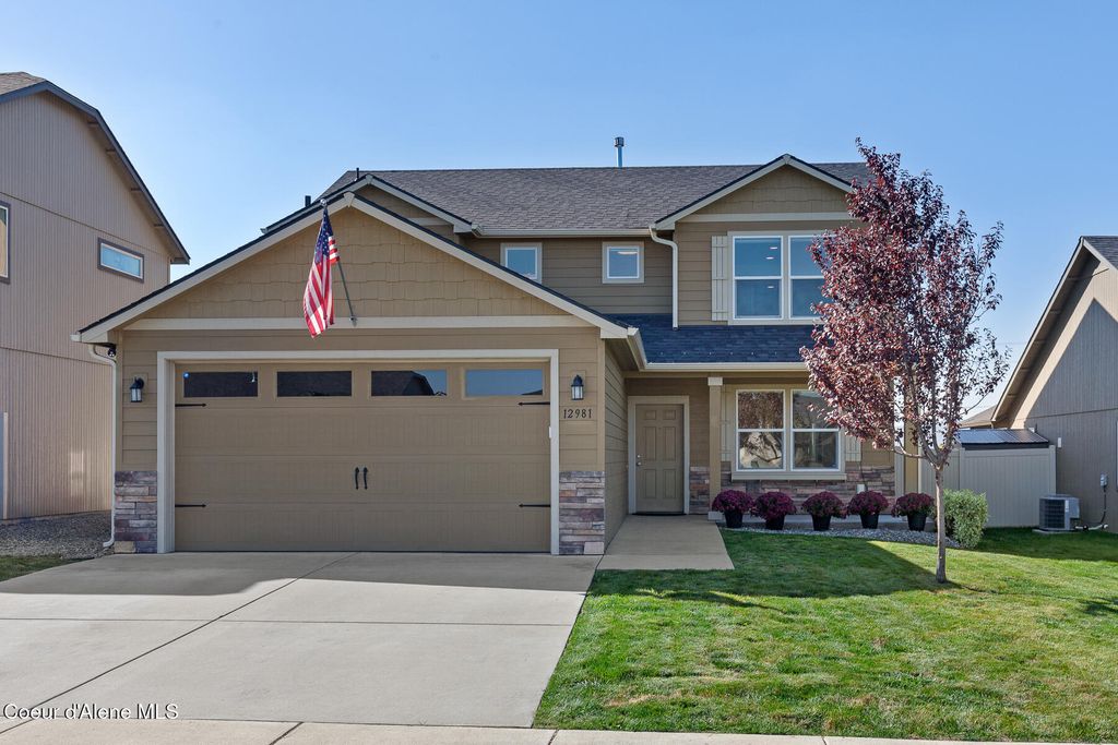 Photo of 12981 GONDOLA St, Rathdrum, ID 83858 (MLS # 25-9835)