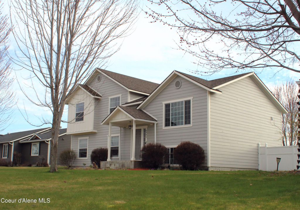 Photo of 6840 Majestic Ave, Rathdrum, ID 83858 (MLS # 26-2934)