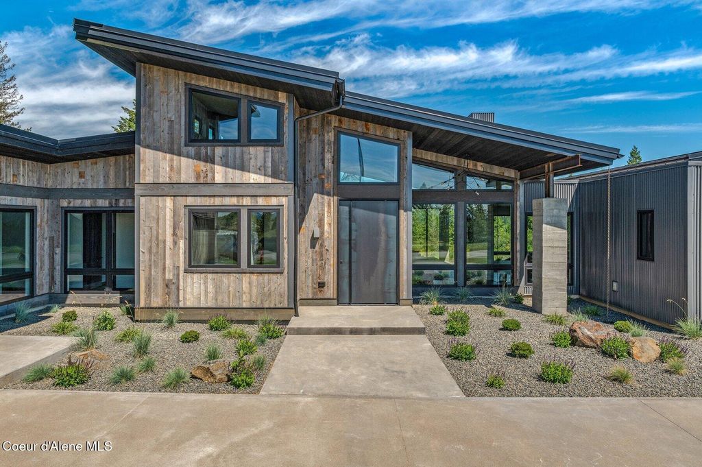 Photo of 15055 Chalk Hill Hill, Coeur dAlene, ID 83814 (MLS # 26-3199)