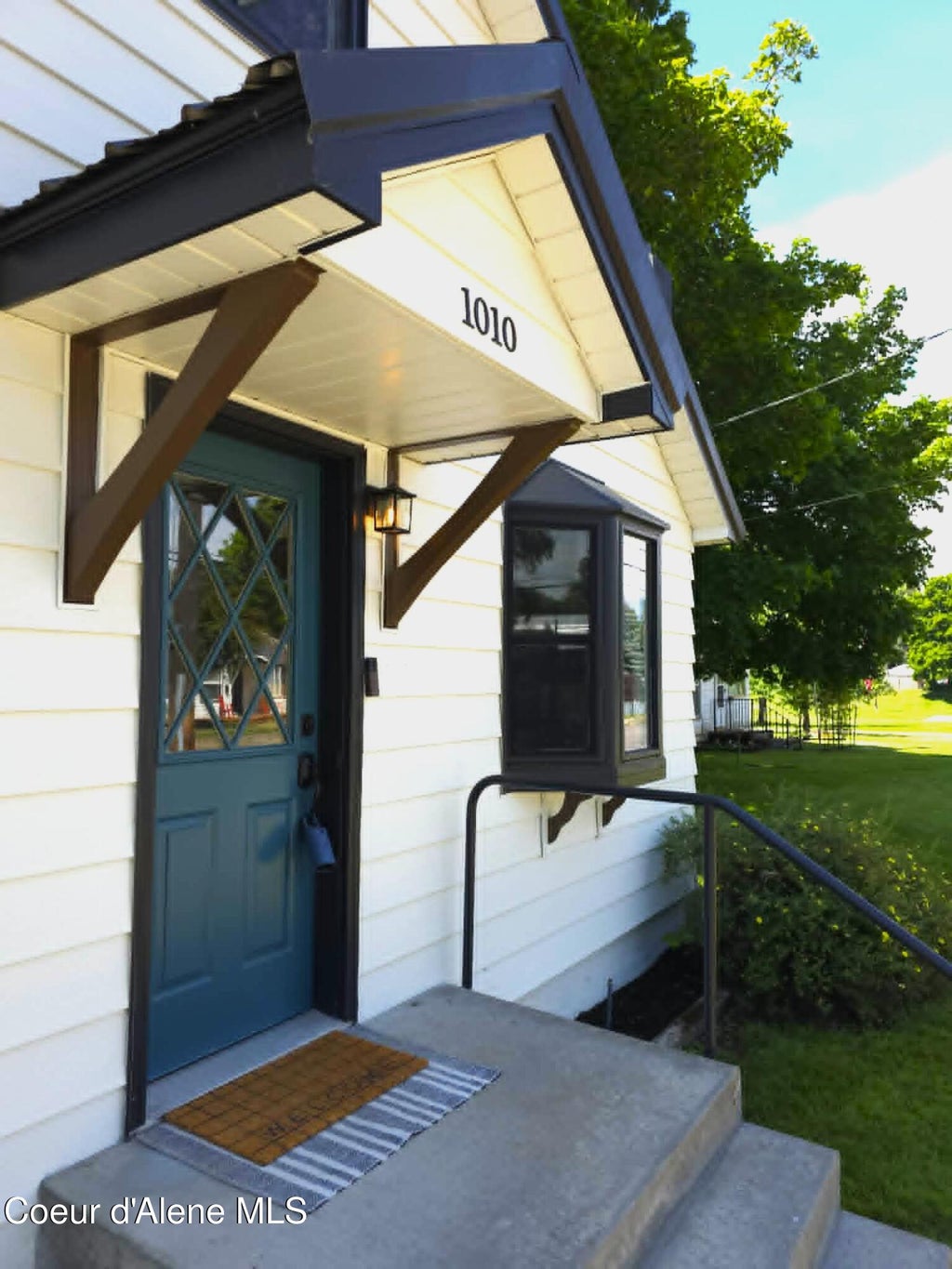 Photo of 1010 Harrison AVE, Coeur dAlene, ID 83814 (MLS # 26-6983)