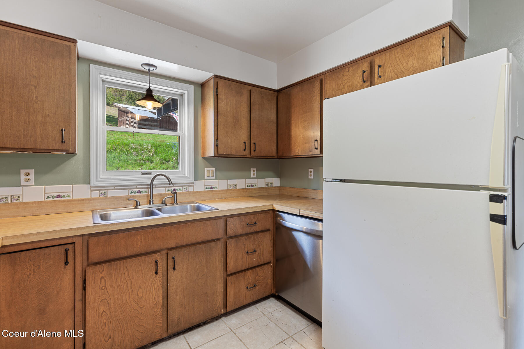 305 Fast Hill, Kingston, Alaska image 13