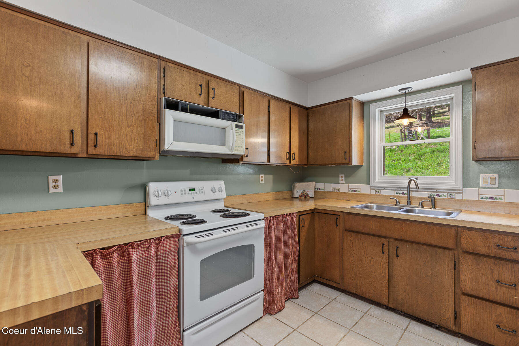 305 Fast Hill, Kingston, Alaska image 12