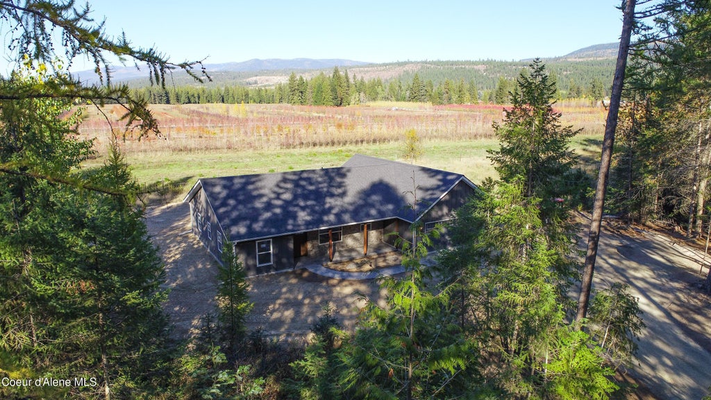 Photo of 2186 Homestead Lp Loop, Bonners Ferry, ID 83805 (MLS # 26-10405)