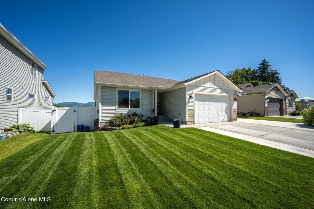 Photo of 516 Tennessee AVE, Post Falls, ID 83854 (MLS # 26-10252)