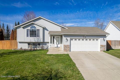 Photo of 2639 Blueberry Cir, Hayden, ID 83835 (MLS # 26-2805)