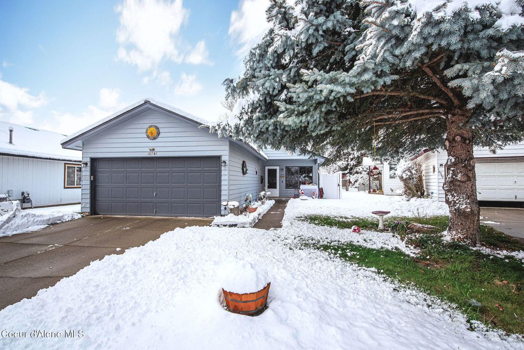 Photo of 10545 Camp Ct, Hayden, ID 83835 (MLS # 26-323)