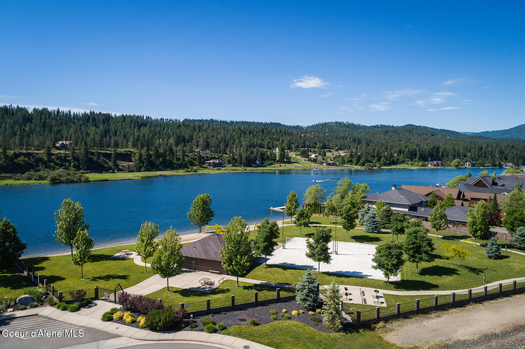 Photo 1 of 29 — 4580 Greenchain #5 Unit #5, Coeur d'Alene, ID 83814