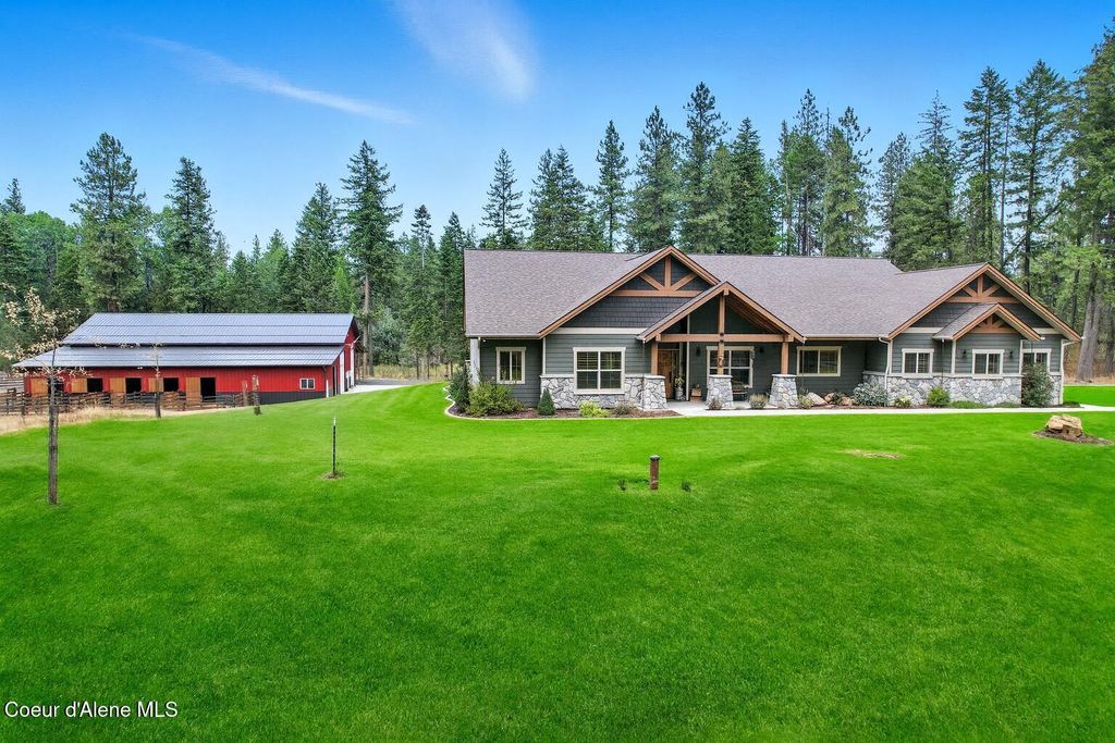 Photo of 3791 UPRIVER Dr, Coeur dAlene, ID 83814 (MLS # 25-9561)