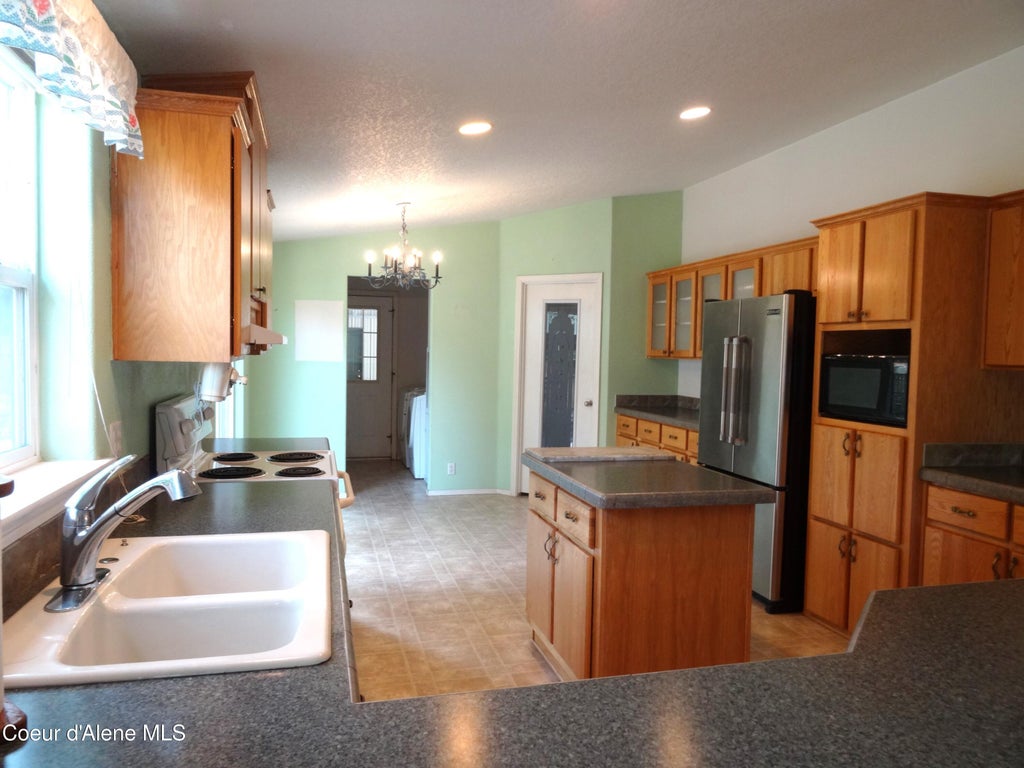 Photo of 44 Rue D Annie ST, Priest River, ID 83856 (MLS # 26-8655)