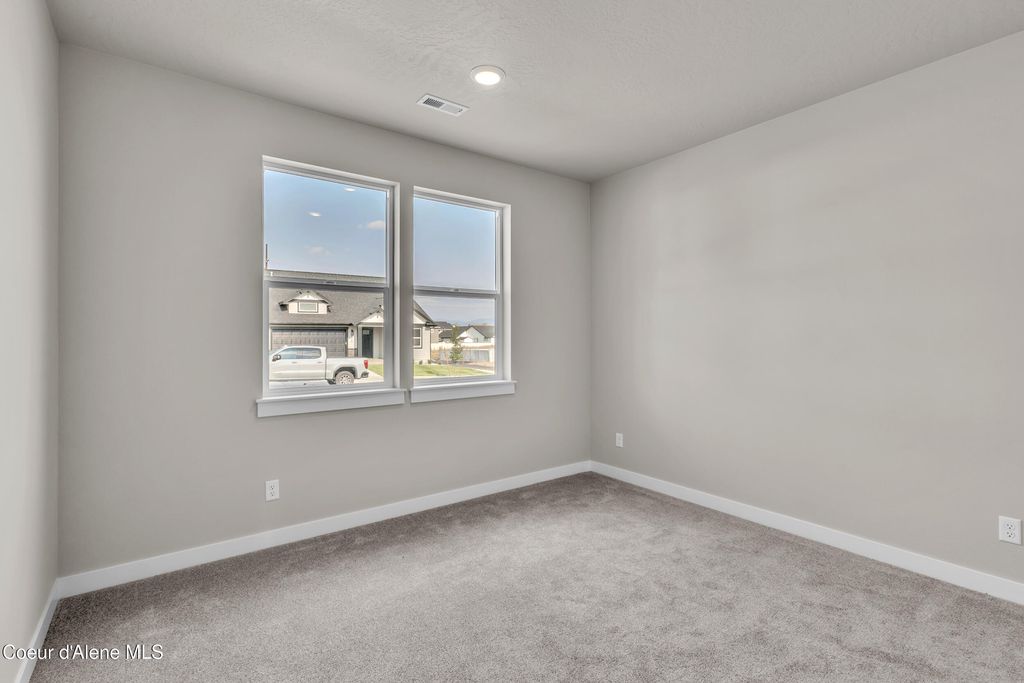 Photo of 6724 Coeur Terre Blvd, Coeur dAlene, ID 83815 (MLS # 26-98)