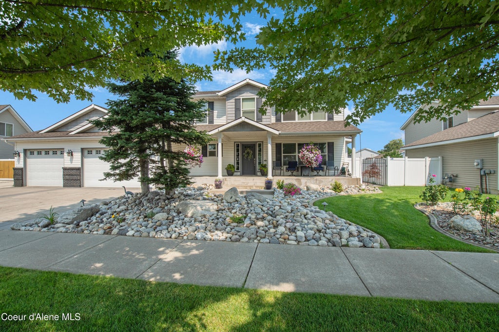 Photo of 3825 Princetown LN, Coeur dAlene, ID 83815 (MLS # 26-10215)