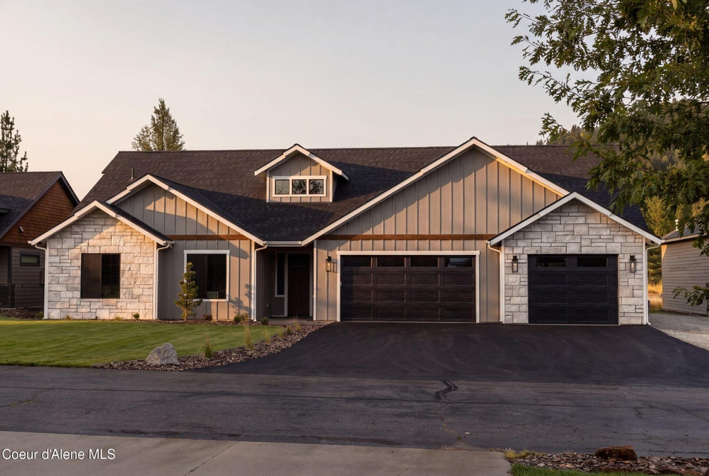 Photo of 27 Osprey Ln, Sandpoint, ID 83864 (MLS # 26-9975)