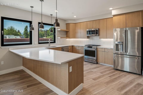 Condo For Sale - 503-203 Cedar St<br/> Sandpoint, ID 83864