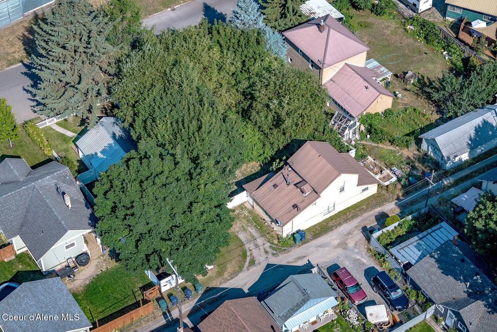 Photo of 1030 1st ST, Coeur dAlene, ID 83814 (MLS # 26-7505)
