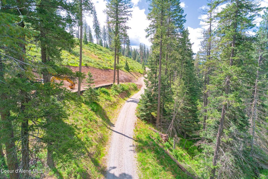 Photo of 2304 Blue Creek Lot 1, Coeur dAlene, ID 83814 (MLS # 25-9995)