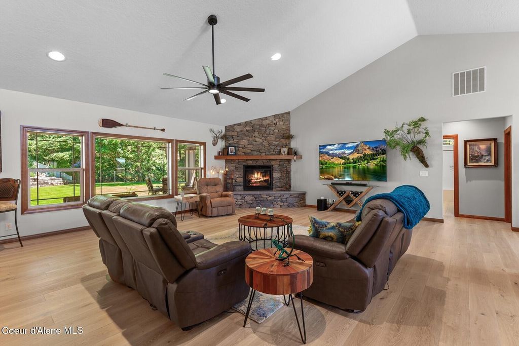 Photo of 11432 Cattle Dr, Hayden, ID 83835 (MLS # 26-6264)