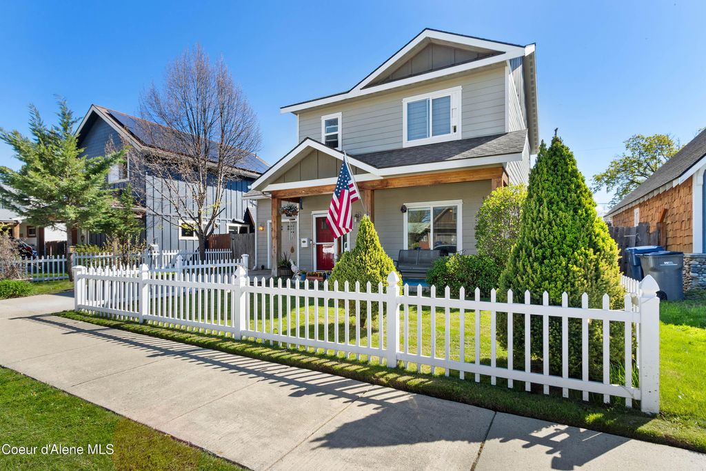 Photo of 425 Ella, Sandpoint, ID 83864 (MLS # 26-4306)
