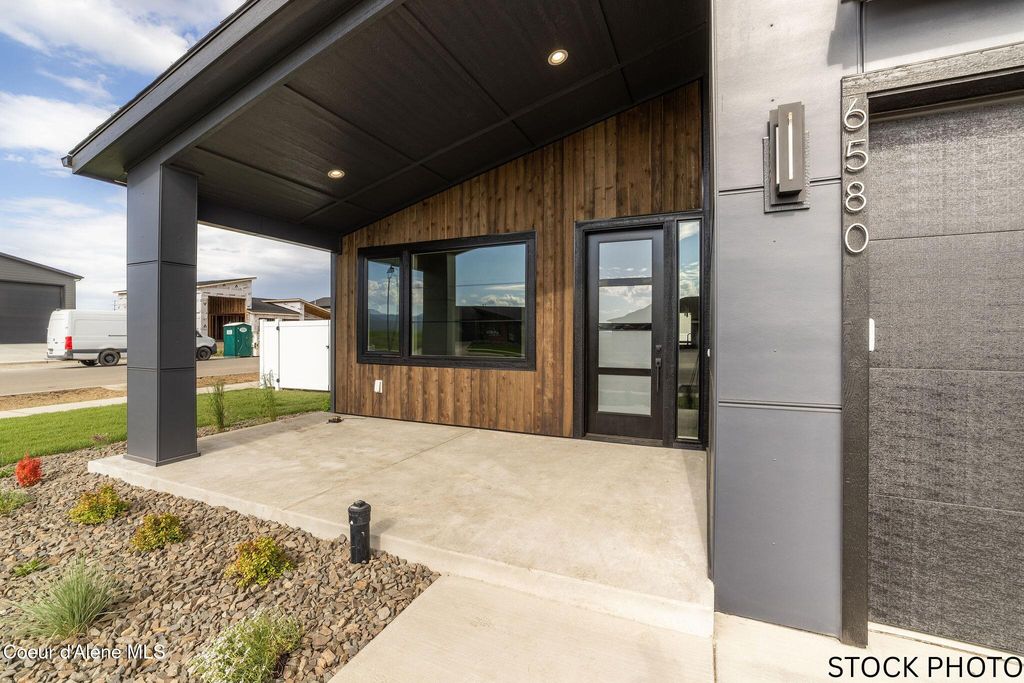 Photo of 11535 ENTWISTLE Way, Rathdrum, ID 83858 (MLS # 26-56)