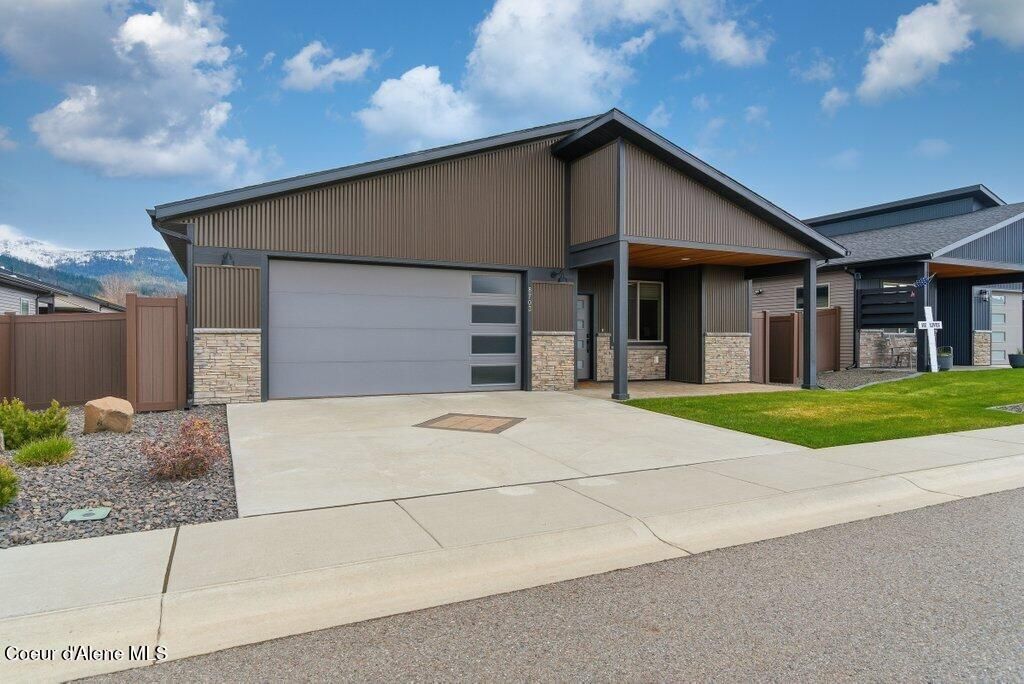 Photo of 8703 Hood St, Rathdrum, ID 83858 (MLS # 26-3165)