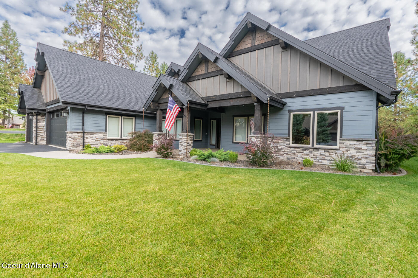 Hayden, Idaho, 83835, United States, 3 Bedrooms Bedrooms, ,3 BathroomsBathrooms,Residential,Active,2019491