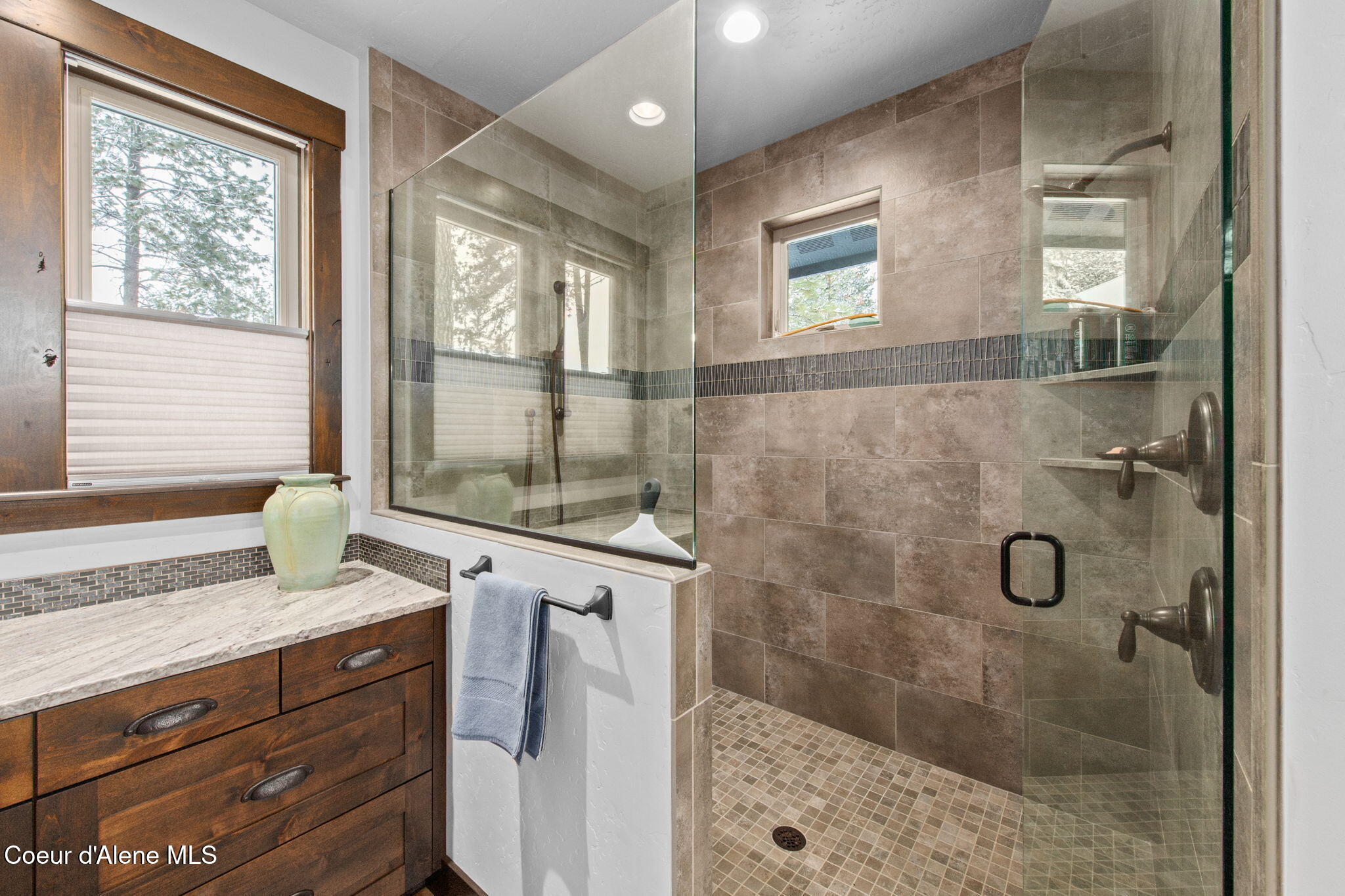 Hayden, Idaho, 83835, United States, 3 Bedrooms Bedrooms, ,3 BathroomsBathrooms,Residential,Active,2019491
