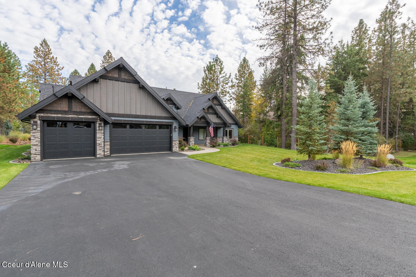 Hayden, Idaho, 83835, United States, 3 Bedrooms Bedrooms, ,3 BathroomsBathrooms,Residential,Active,2019491