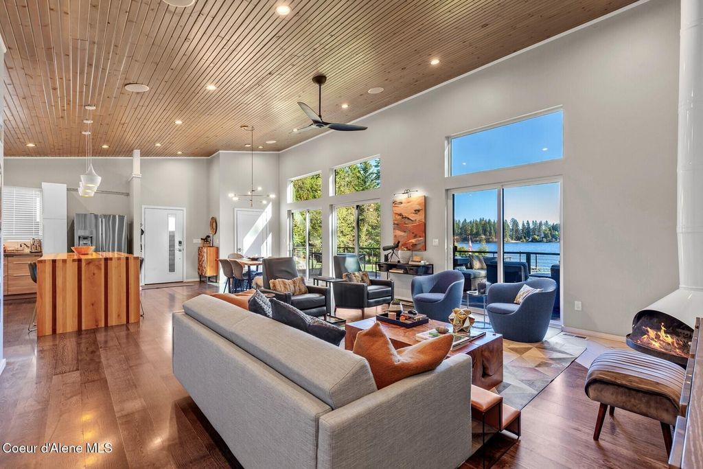 Photo of 2982 Everwell Bay Ln, Coeur dAlene, ID 83814 (MLS # 25-10392)