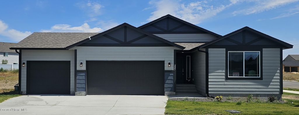 Photo of 227 Treeline St, Airway Heights, WA 99001 (MLS # 26-3655)