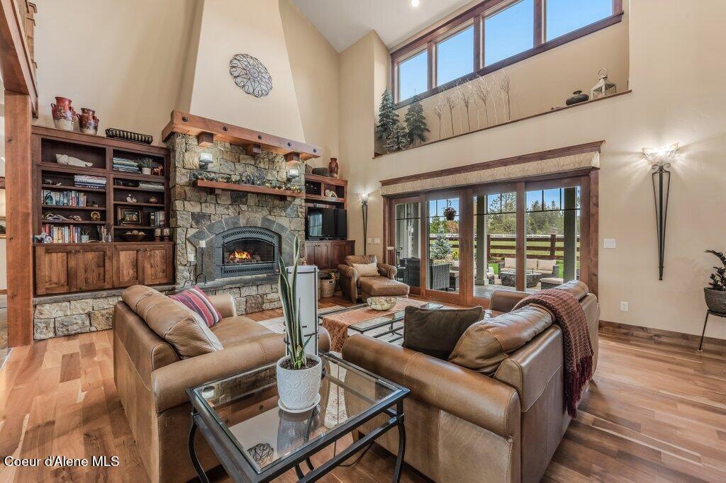 12844 Pebble Creek