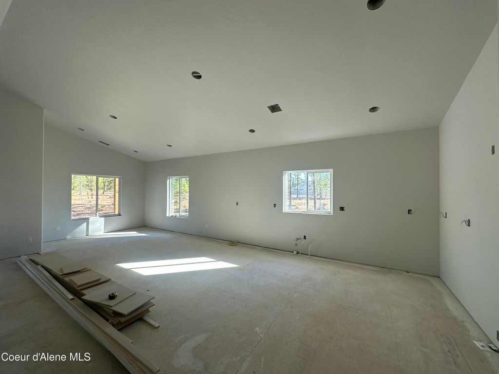 Photo of 53 WALLACE Ln, Blanchard, ID 83804 (MLS # 25-7133)