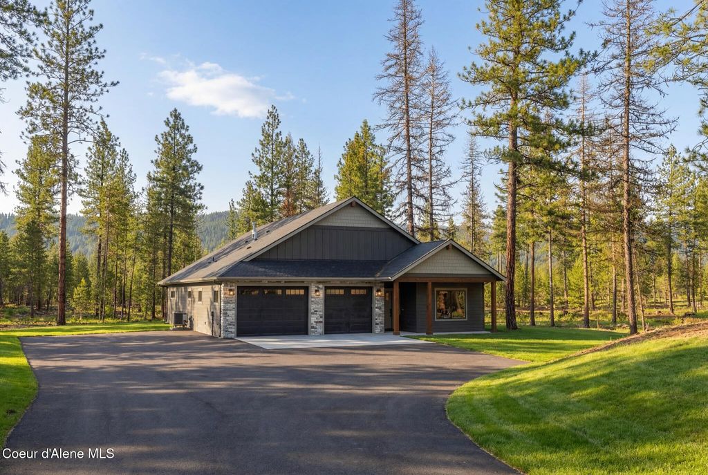 Photo of 53 WALLACE Ln, Blanchard, ID 83804 (MLS # 25-7133)