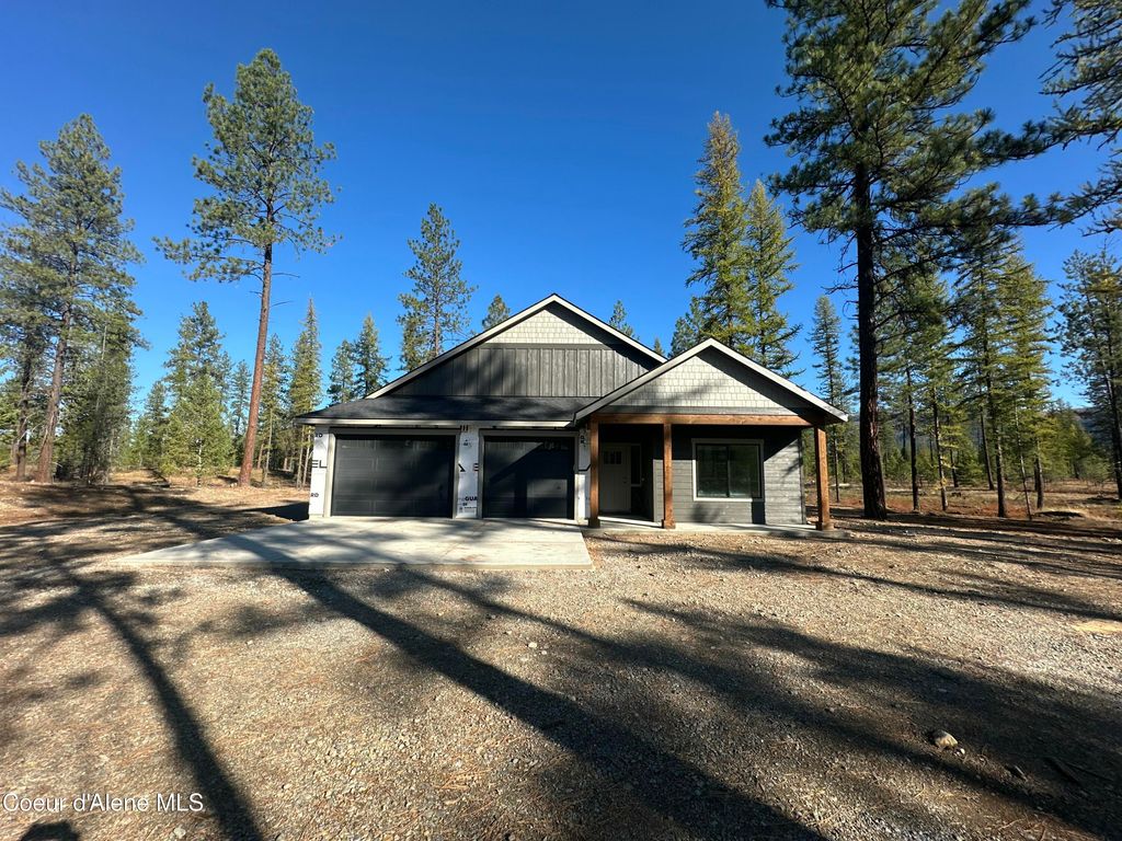 Photo of 53 WALLACE Ln, Blanchard, ID 83804 (MLS # 25-7133)