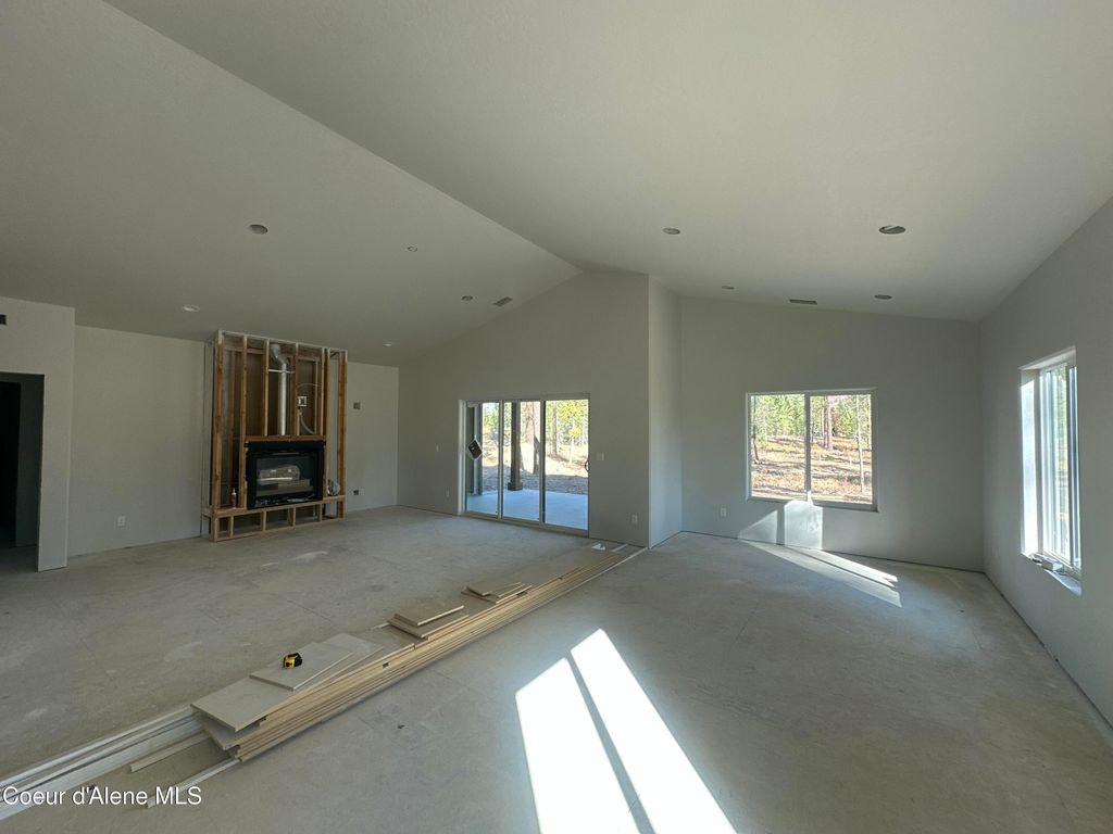 Photo of 53 WALLACE Ln, Blanchard, ID 83804 (MLS # 25-7133)