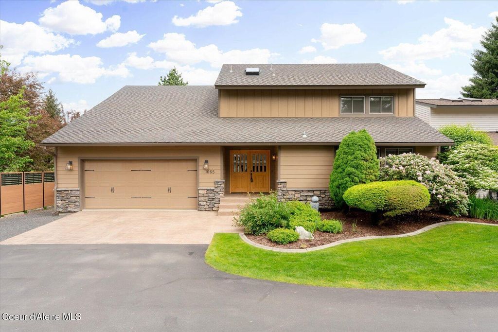 Photo of 1665 Club Lane Lane, Hayden Lake, ID 83835 (MLS # 25-2422)