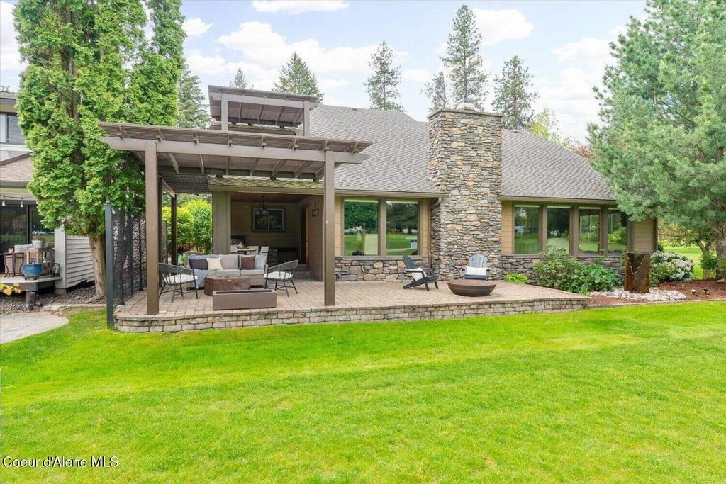 Photo of 1665 Club Lane Lane, Hayden Lake, ID 83835 (MLS # 25-2422)