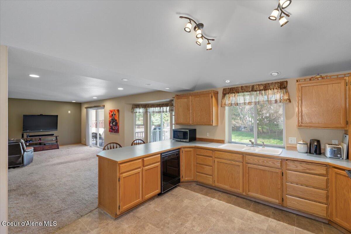 3089 E Lake Forest, Hayden Lake, Alaska image 16