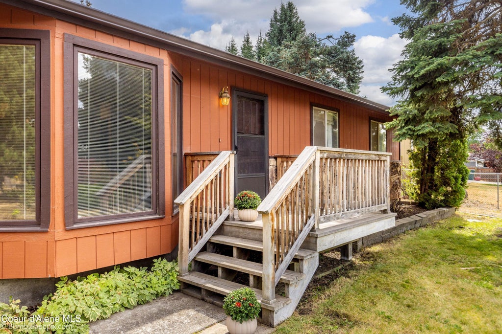 Photo of 1188 Glasgow DR, Post Falls, ID 83854 (MLS # 26-9340)
