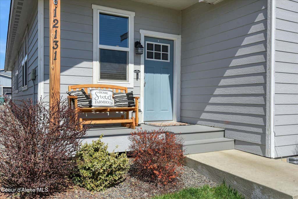 Photo of 12131 Moorfield Ave, Post Falls, ID 83854 (MLS # 26-8205)