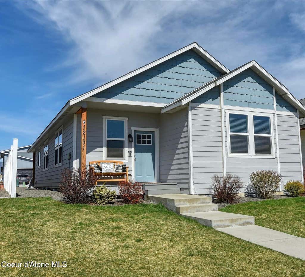Photo of 12131 Moorfield Ave, Post Falls, ID 83854 (MLS # 26-8205)