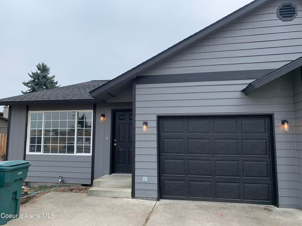 Photo of 4428 Crown AVE, Coeur dAlene, ID 83815 (MLS # 26-5788)