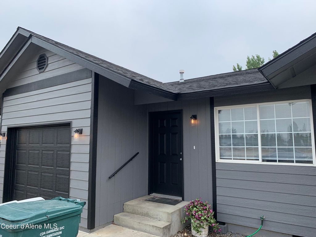 Photo of 4428 Crown AVE, Coeur dAlene, ID 83815 (MLS # 26-5788)