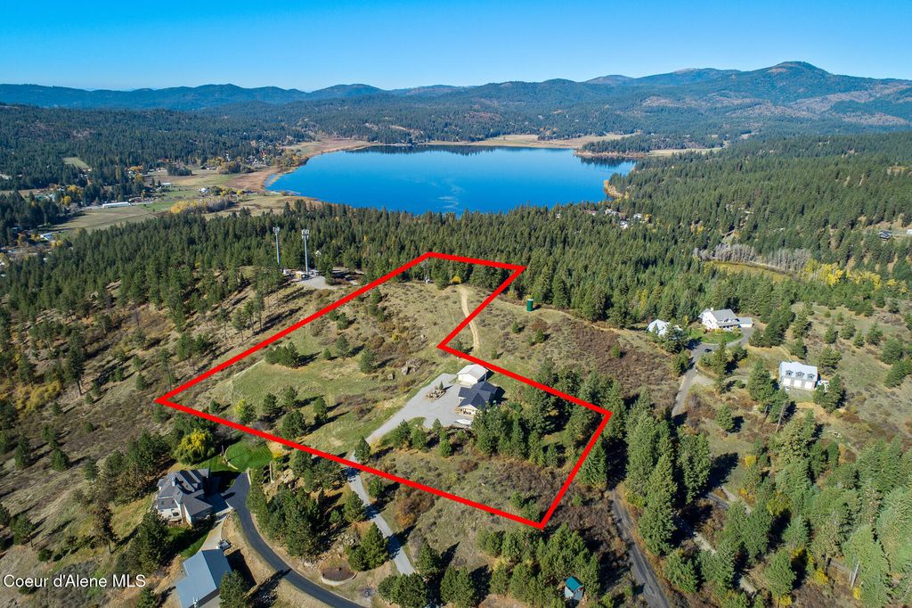 Photo of 10824 Payment Peak, Hauser, ID 83854 (MLS # 26-1607)