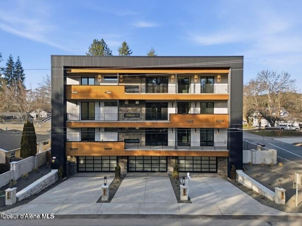 Photo of 2025 Mullan Ave, Coeur dAlene, ID 83814 (MLS # 26-1339)