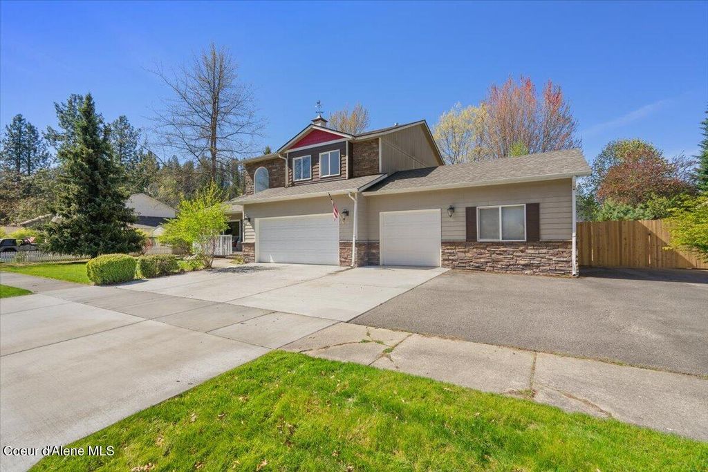 Photo of 3733 Purcell Pl, Coeur dAlene, ID 83815 (MLS # 26-4352)