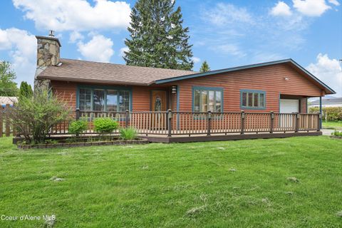 Single Family Residence in Kootenai ID 203 Spokane St.jpg