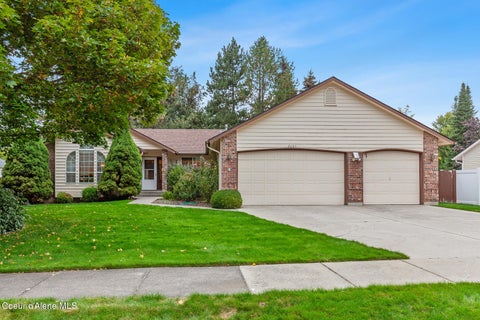 Homes For Sale - 2601 Thomas Hill Hill<br/> Coeur d'Alene, ID 83815